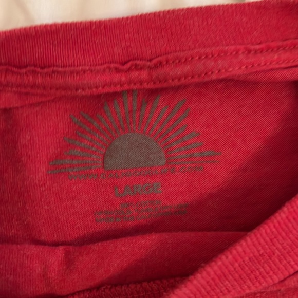Soft cotton Red Keep Calm and Surf On! Shirt gently used. - Picture 2 of 4